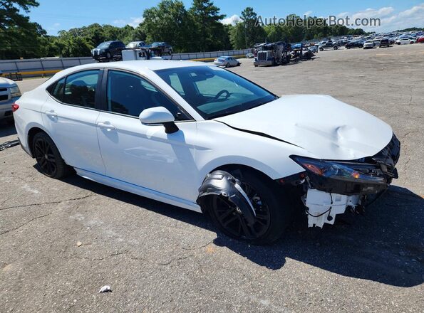 4T1DAACK3SU061223 2025 TOYOTA CAMRY Белый Передняя правая четверть