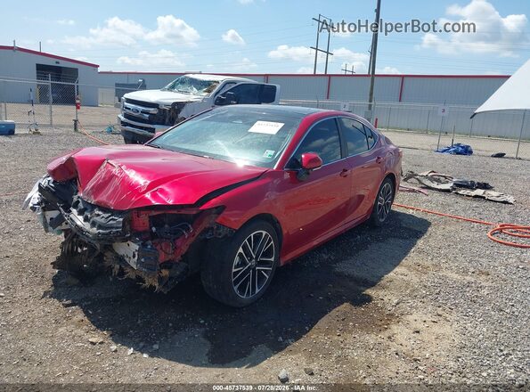 4T1DAACK3SU108105 2025 TOYOTA CAMRY Red Vista tres cuartos delantera izquierda