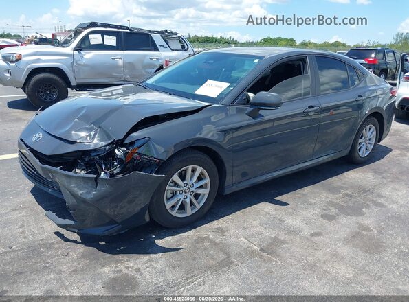 4T1DAACK3SU562970 2025 TOYOTA CAMRY Gray Vista tres cuartos delantera izquierda