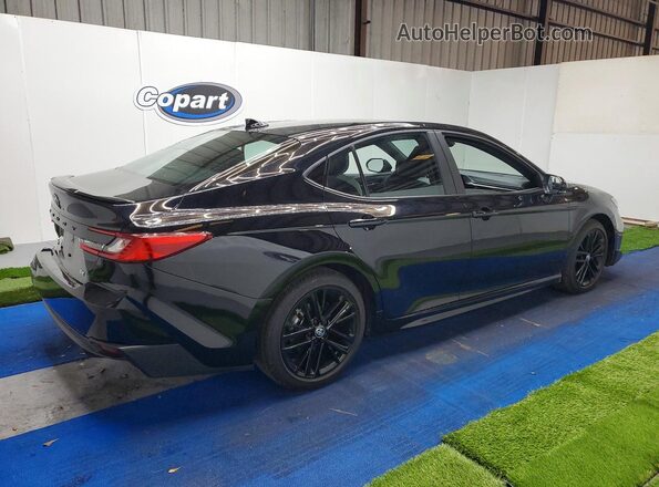 4T1DAACK3TU256305 2026 TOYOTA CAMRY Черный Задняя правая четверть
