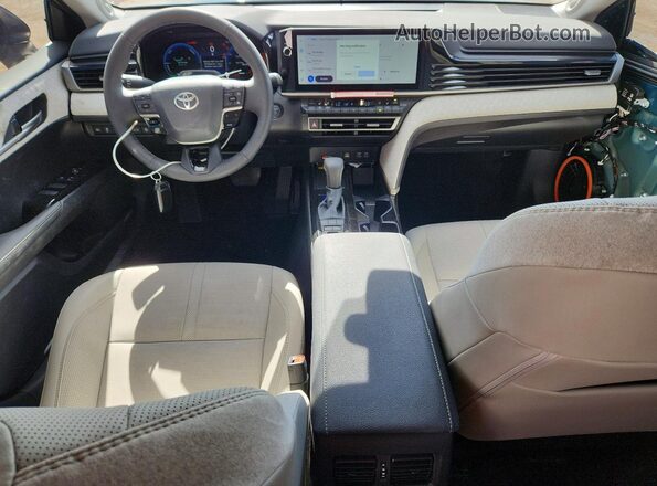 4T1DAACK3TU263996 2026 TOYOTA CAMRY Blue Вид панелі приладів