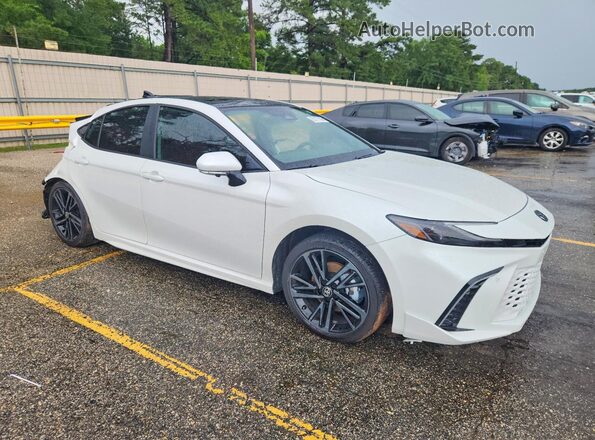 4T1DAACK3TU275114 2026 TOYOTA CAMRY White Front right