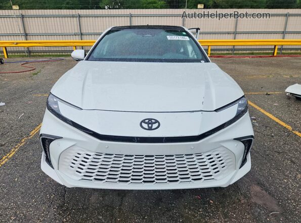 4T1DAACK3TU275114 2026 TOYOTA CAMRY White Front view