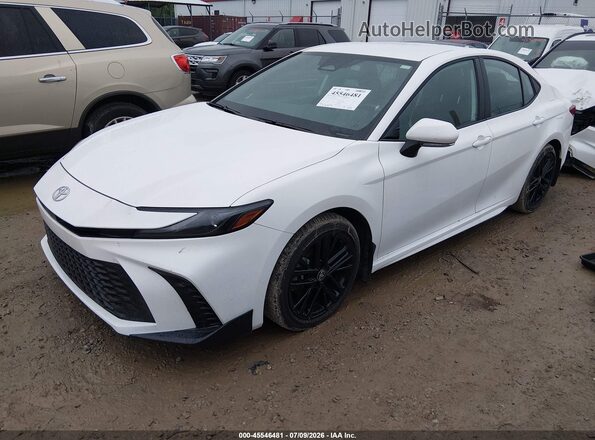 4T1DAACK3TU657305 2026 TOYOTA CAMRY Белый Передняя левая четверть