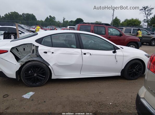 4T1DAACK3TU657305 2026 TOYOTA CAMRY Белый Вид задней части салона
