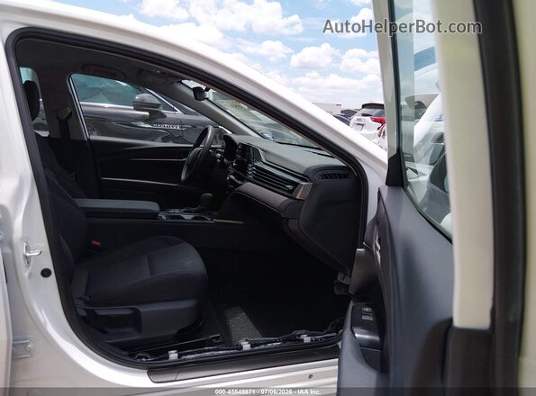 4T1DAACK3TU659491 2026 TOYOTA CAMRY White Вид салону спереду