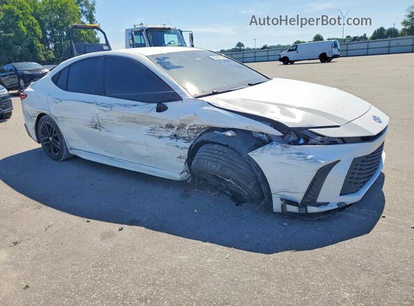 4T1DAACK4SU020275 2025 TOYOTA CAMRY Белый Передняя правая четверть
