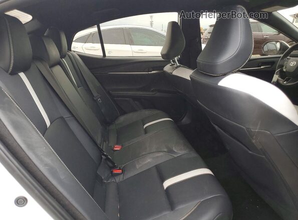 4T1DAACK4SU035360 2025 TOYOTA CAMRY White Rear seats view