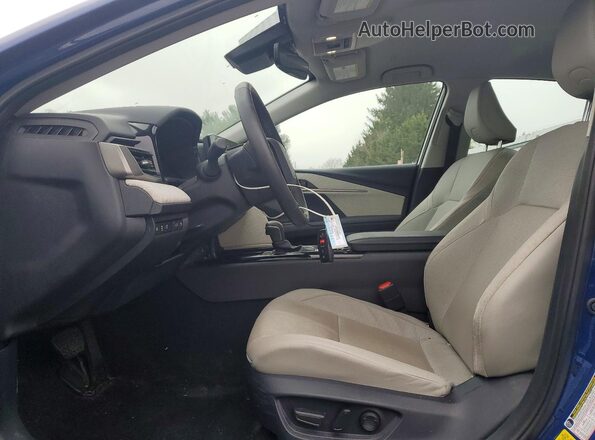 4T1DAACK4SU038100 2025 TOYOTA CAMRY Blue Vista interior delantera