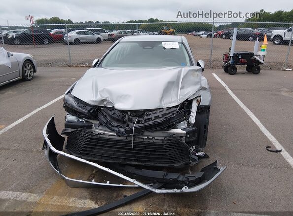 4T1DAACK4SU053339 2025 TOYOTA CAMRY Серый Вид задней части салона