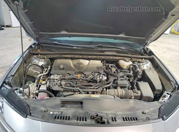 4T1DAACK4SU519156 2025 TOYOTA CAMRY Gray Սալոնի հետևի տեսք