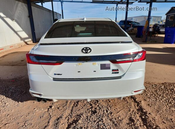 4T1DAACK4SU554506 2025 TOYOTA CAMRY White Widok z tyłu