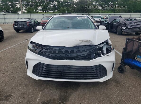 4T1DAACK4TU242364 2026 TOYOTA CAMRY Белый Вид спереди