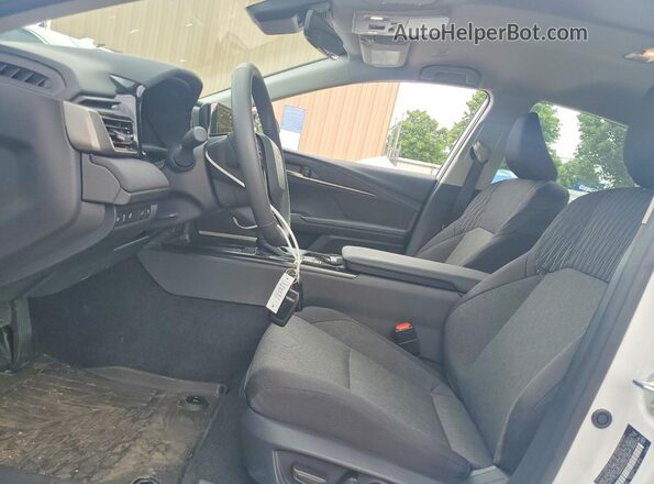 4T1DAACK4TU242364 2026 TOYOTA CAMRY Белый Вид салона спереди