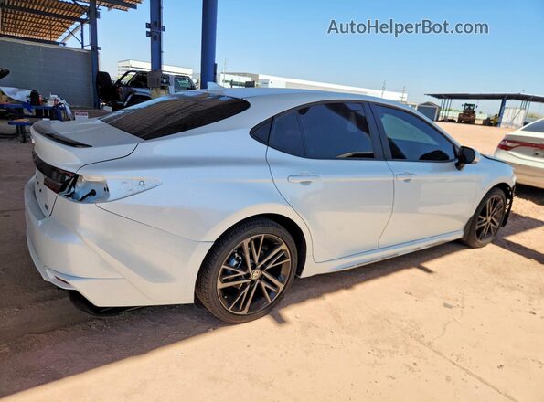 4T1DAACK4TU285537 2026 TOYOTA CAMRY White Հետևի աջ