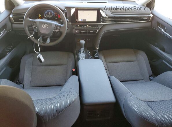 4T1DAACK4TU712814 2026 TOYOTA CAMRY Silver Dashboard view