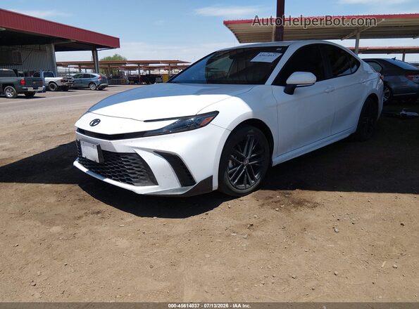 4T1DAACK4TU726308 2026 TOYOTA CAMRY White Առջևի ձախ երեք քառորդ տեսարան