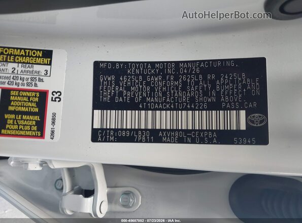 4T1DAACK4TU744226 2026 TOYOTA CAMRY White Widok komory silnika