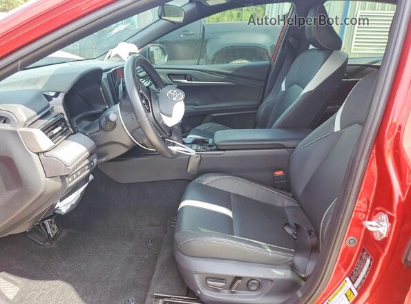 4T1DAACK5SU019393 2025 TOYOTA CAMRY Red Вид салону спереду