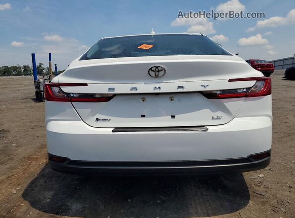 4T1DAACK5SU034475 2025 TOYOTA CAMRY Белый Вид сзади