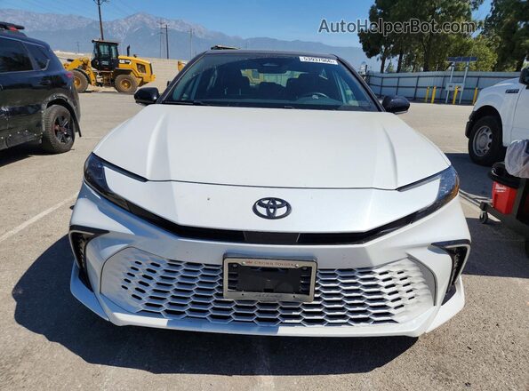 4T1DAACK5SU034735 2025 TOYOTA CAMRY Two Tone წინა ხედი