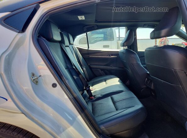 4T1DAACK5SU034735 2025 TOYOTA CAMRY Two Tone უკანა სავარძლების ხედი