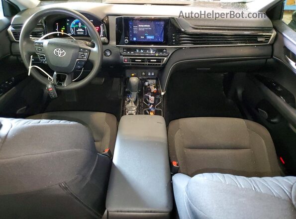 4T1DAACK5SU055245 2025 TOYOTA CAMRY Silver Вид панелі приладів