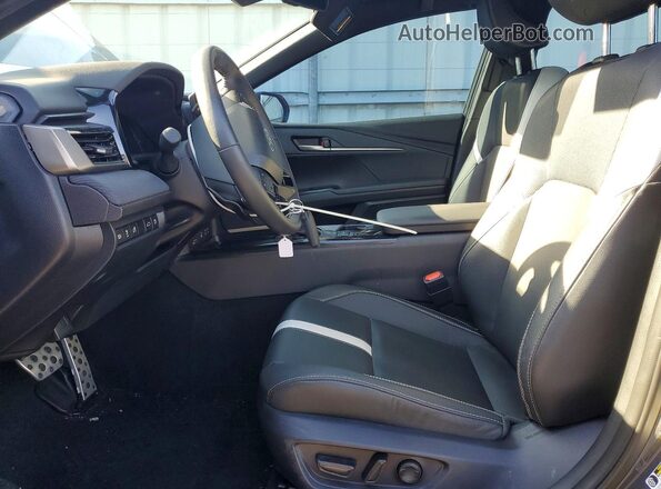 4T1DAACK5SU133636 2025 TOYOTA CAMRY Gray Front interior view