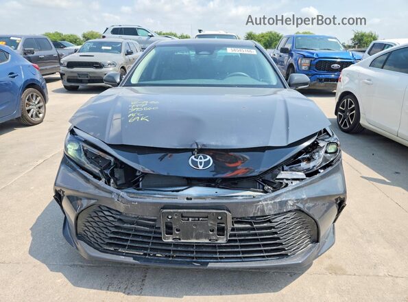 4T1DAACK5SU181668 2025 TOYOTA CAMRY Gray Widok z przodu