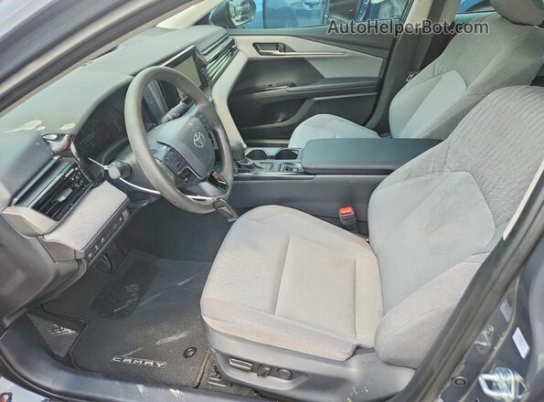 4T1DAACK5SU181668 2025 TOYOTA CAMRY Gray Widok wnętrza z przodu