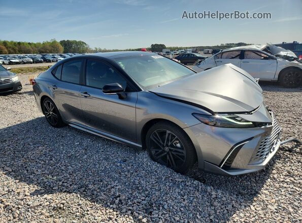 4T1DAACK5SU591113 2025 TOYOTA CAMRY Gray Przód prawy