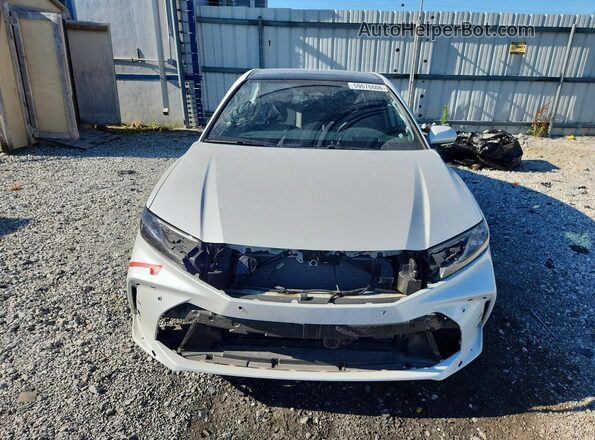 4T1DAACK5SU602580 2025 TOYOTA CAMRY Белый Вид спереди
