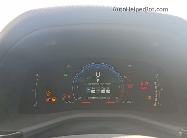 4T1DAACK5SU649348 2025 TOYOTA CAMRY White Widok zestawu wskaźników