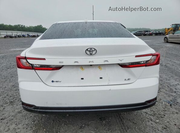 4T1DAACK5SU649348 2025 TOYOTA CAMRY White Widok z tyłu