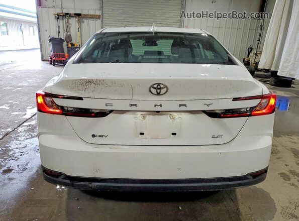 4T1DAACK5TU253700 2026 TOYOTA CAMRY White Rear view