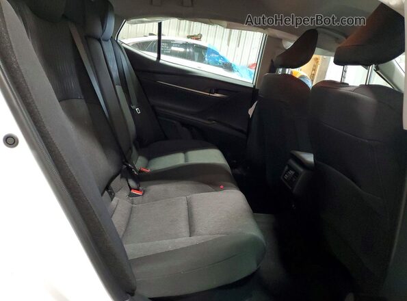 4T1DAACK5TU253700 2026 TOYOTA CAMRY White Rear seats view