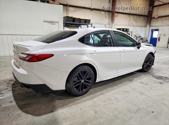 4T1DAACK5TU713809 2026 TOYOTA CAMRY White Հետևի աջ