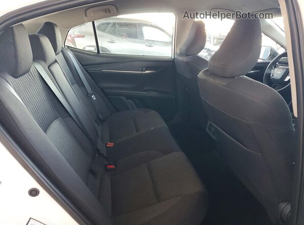 4T1DAACK6SU020956 2025 TOYOTA CAMRY White უკანა სავარძლების ხედი