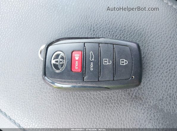 4T1DAACK6SU033108 2025 TOYOTA CAMRY Red Առջևի վահանակի տեսք