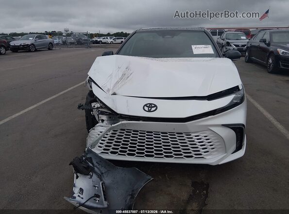 4T1DAACK6SU054282 2025 TOYOTA CAMRY White Սարքավորումների վահանակի տեսք