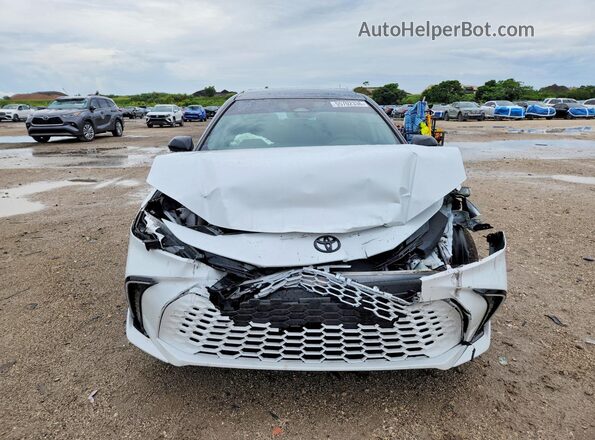 4T1DAACK6SU066464 2025 TOYOTA CAMRY White Դիմացի տեսք