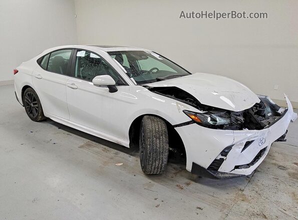 4T1DAACK6SU085614 2025 TOYOTA CAMRY White Передня права чверть