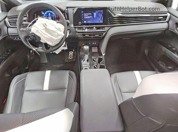 4T1DAACK6SU085614 2025 TOYOTA CAMRY White Вид панелі приладів