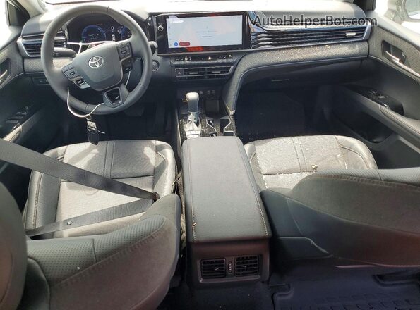 4T1DAACK6SU091347 2025 TOYOTA CAMRY White Widok deski rozdzielczej