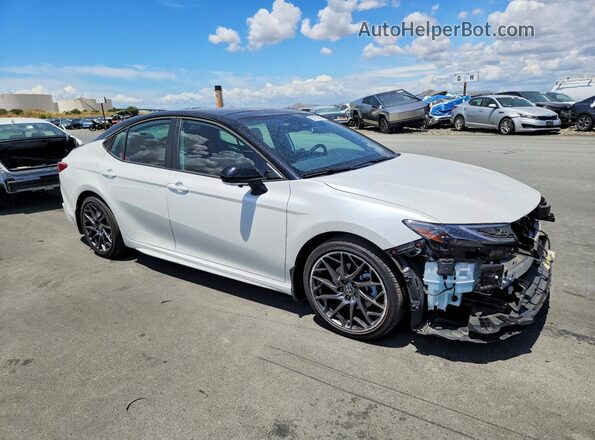 4T1DAACK6SU170016 2025 TOYOTA CAMRY White Delantero derecho