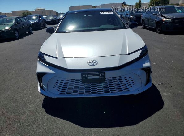 4T1DAACK6SU172333 2025 TOYOTA CAMRY White Vista frontal