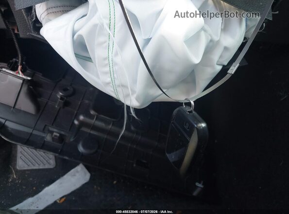 4T1DAACK6SU204732 2025 TOYOTA CAMRY Black Առջևի վահանակի տեսք