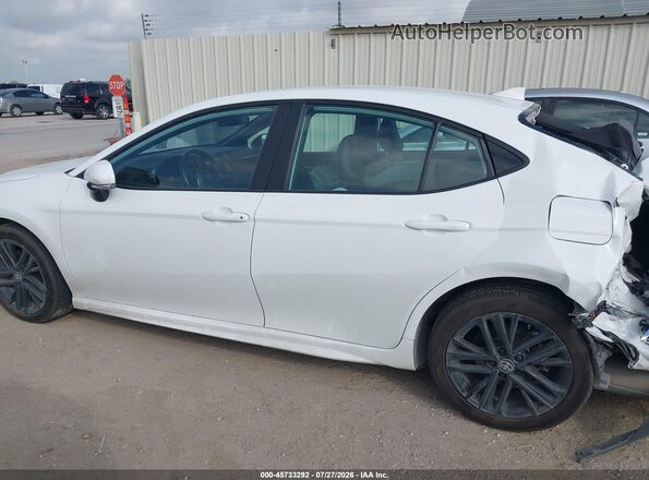 4T1DAACK6SU555897 2025 TOYOTA CAMRY White Widok wnętrza 360 stopni