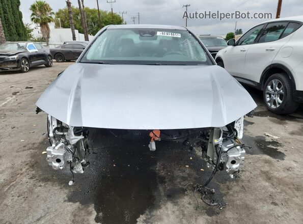 4T1DAACK6SU574076 2025 TOYOTA CAMRY Silver Սալոնի 360 աստիճան տեսք