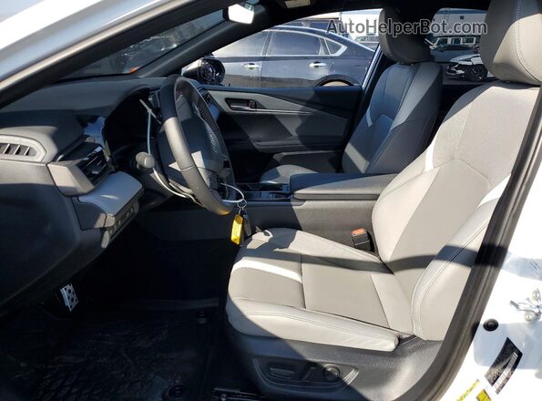 4T1DAACK6SU626953 2025 TOYOTA CAMRY White Vista interior delantera
